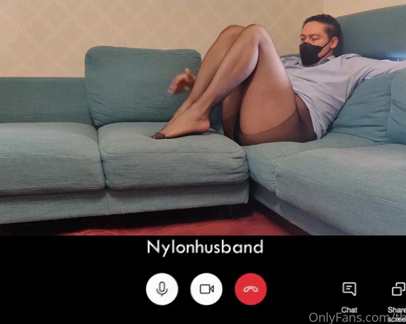 Thenylonwifediaries aka thenylonwifediaries OnlyFans - Naughty pantyhose Zoom call with hubby