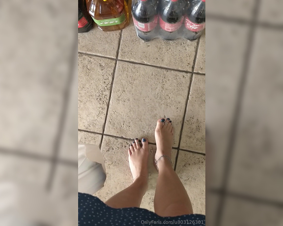 Frejas Submissive Feet aka frejassubmissivefeet OnlyFans - Barefoot at the village grocery store In Italy people notice that I am barefoot and look