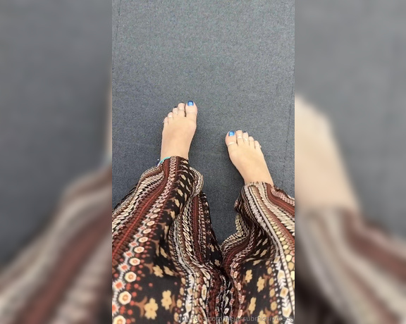 Frejas Submissive Feet aka frejassubmissivefeet OnlyFans - I went to a furniture store, and there were so many nice things to feel with