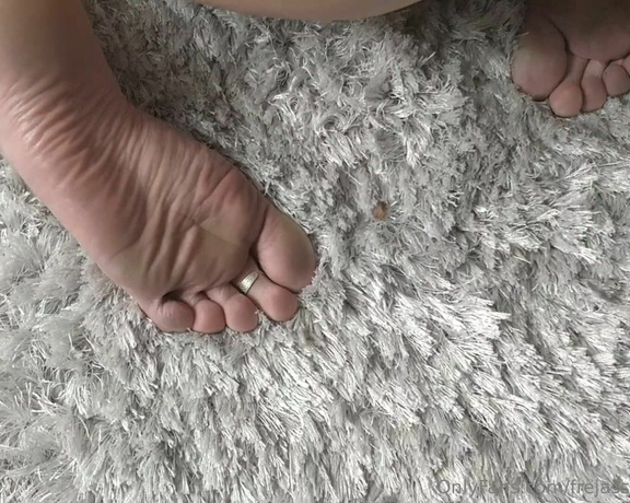 Frejas Submissive Feet aka frejassubmissivefeet OnlyFans - I came so fast, taking it in the ass