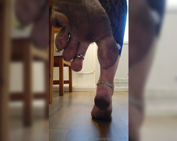 Frejas Submissive Feet aka frejassubmissivefeet OnlyFans - Giving you my dirty soles