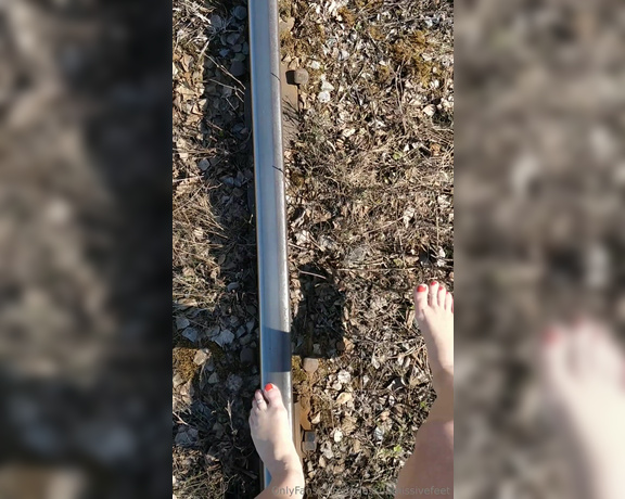 Frejas Submissive Feet aka frejassubmissivefeet OnlyFans - On the railroad tracks yesterday I have to admit, my balance is not so good The