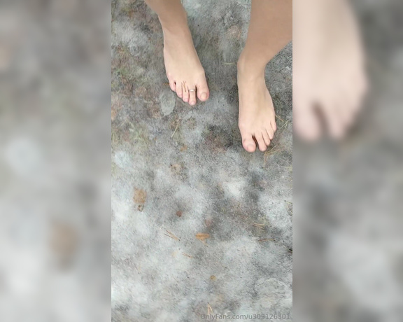 Frejas Submissive Feet aka frejassubmissivefeet OnlyFans - Barefoot on ice and gravel Winter let go a bit of us for now and even