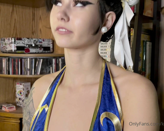 Kitsune_Foreplay aka kitsune_foreplay OnlyFans - Chun Li Swallows and Farts Out a Student! FULL Vore, Farting, Burping)