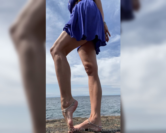 Lezlyan aka la_little_dancer_feet OnlyFans - Being on the oceans edge is on of the most peaceful places for me All the