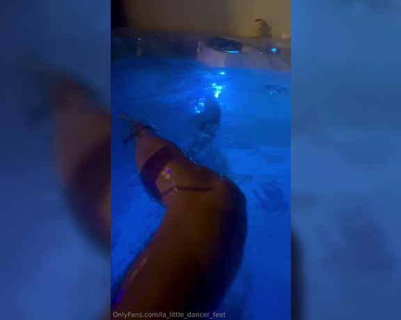 Lezlyan aka la_little_dancer_feet OnlyFans - HOT TUB LEGS I had to remove the sound as I am not allowed