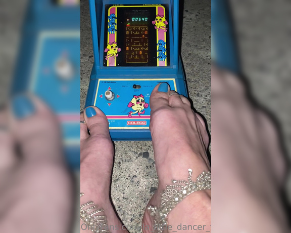 Lezlyan aka la_little_dancer_feet OnlyFans - Who remembers this I had so much fun playing Ms PAC MAN” at my friends place!