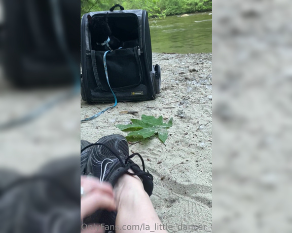 Lezlyan aka la_little_dancer_feet OnlyFans - Watch as I remove my sweaty runners while taking a little rest on my hike with