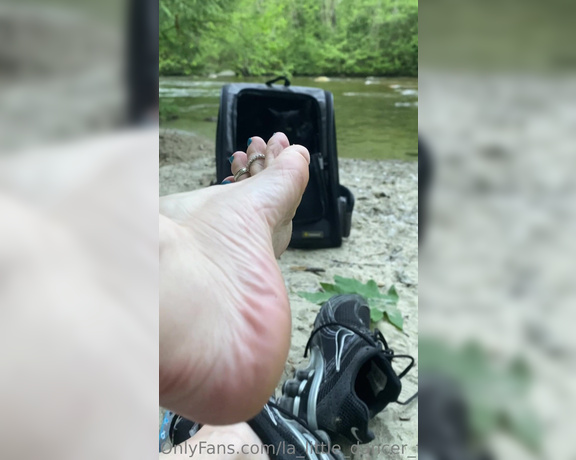 Lezlyan aka la_little_dancer_feet OnlyFans - Watch as I remove my sweaty runners while taking a little rest on my hike with