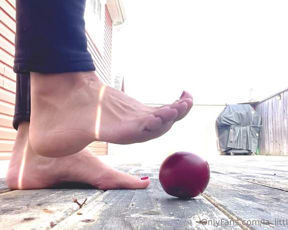 Lezlyan aka la_little_dancer_feet OnlyFans - FULL VIDEO The apples are falling off the trees in the neighbours yard There’s