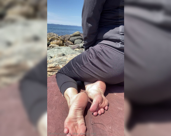 Lezlyan aka la_little_dancer_feet OnlyFans - I’ve waited so long to be able to explore and be outside again And I like