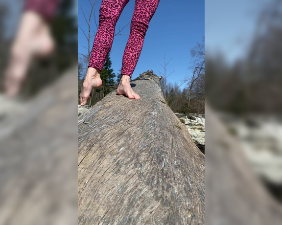 Lezlyan aka la_little_dancer_feet OnlyFans - I went to the river today Finally the weather was a little warmer today and