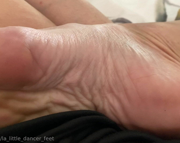 Lezlyan aka la_little_dancer_feet OnlyFans - I sent this to a fan and told him to let me know what