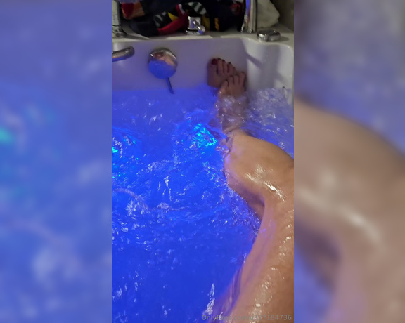 Flirtygirl370z aka flirtygirl370z OnlyFans - Morning baths are relaxing and rejuvinating Aaahhhh