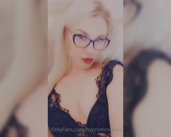 Goddess Natalie aka goddessnatalie OnlyFans - Time to let my feet own your brain!