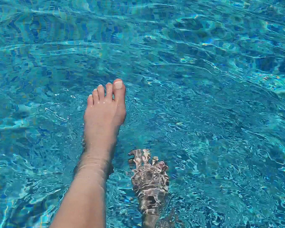 Goddess Natalie aka goddessnatalie OnlyFans - Drooling time! Feet in the water! Open with caution