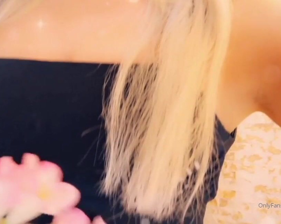 Goddess Natalie aka goddessnatalie OnlyFans - A little hypnotic experiment