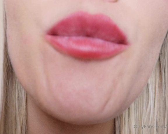 Goddess Natalie aka goddessnatalie OnlyFans - Lips that k!ll