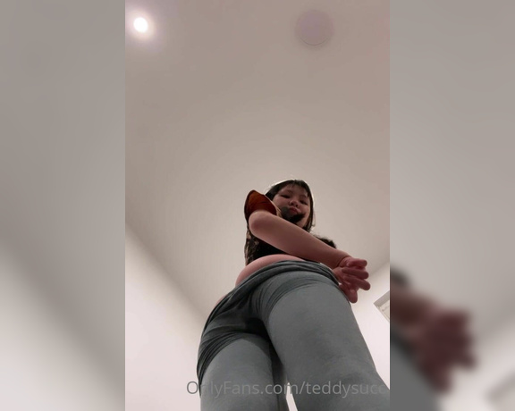 Teddysucc aka teddysucc OnlyFans - Pov ur an ant and I show u my bum and squish u into