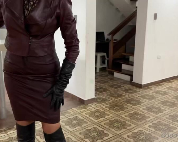 Goddess Kalinda aka goddesskalinda OnlyFans Video 8958