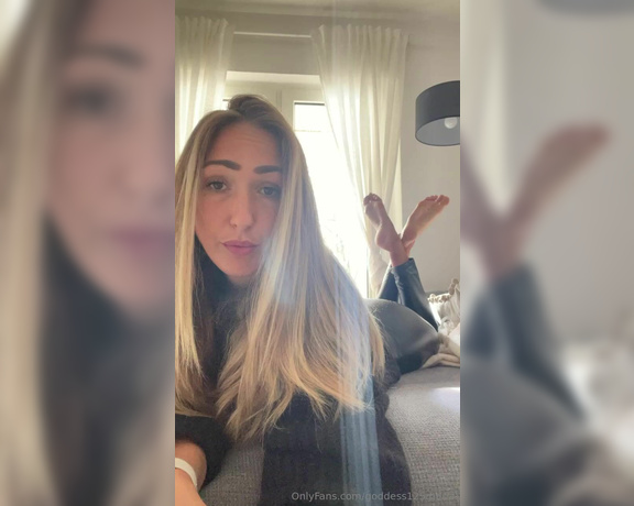 Goddess Maria aka goddess125maria OnlyFans - Fr meine erbrmlicher Fuliebhaber