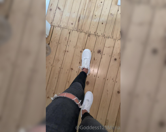 Goddess Maria aka goddess125maria OnlyFans - My feet are prettier than you You agree Than pay