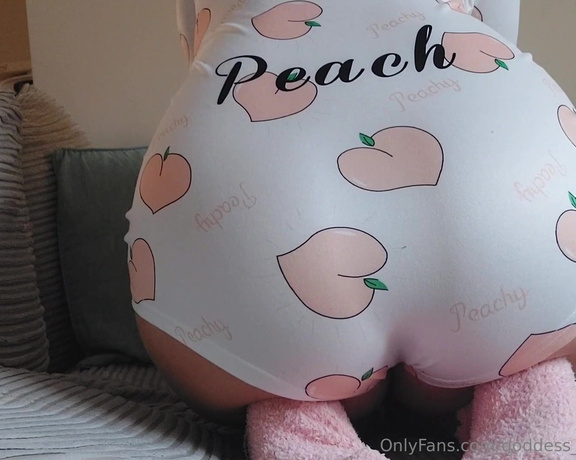 Goddess Peach aka goddess_peach_official OnlyFans - Even a Goddess needs a chilled afternoon to relax once in a whileall that was missing