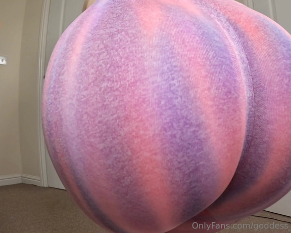 Goddess Peach aka goddess_peach_official OnlyFans - I think Ill call this video, Booty Leggings and Bubble Butt Blasts