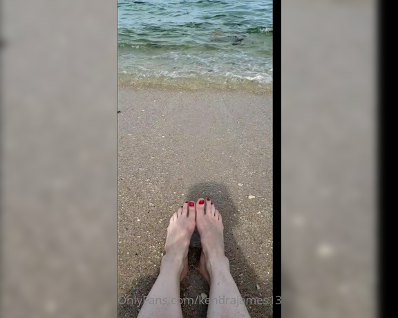 Kendra James aka kendrajamesvip OnlyFans - Beach day! It was too beautiful a day to pass