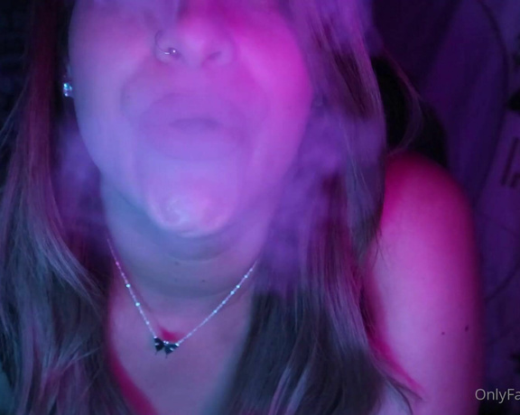 Mila P aka milaap OnlyFans - Vape Vibes I may not smoke cigarettes anymore but you can enjoy my mouth full