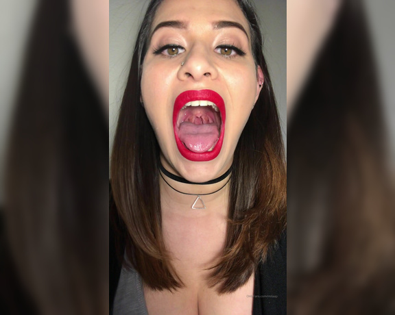 Mila P aka milaap OnlyFans - I’ve got a pretty pink uvula, in case you didn’t know Every mouth fetishists happy place