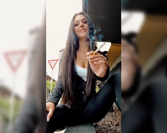 Miss Cane aka itsmisscane OnlyFans - Full length smoking video Enjoying a smoke at the end of the day, after being