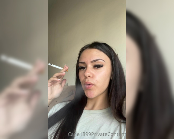 Miss Cane aka itsmisscane OnlyFans - Afternoon smoke and some music, what a treat