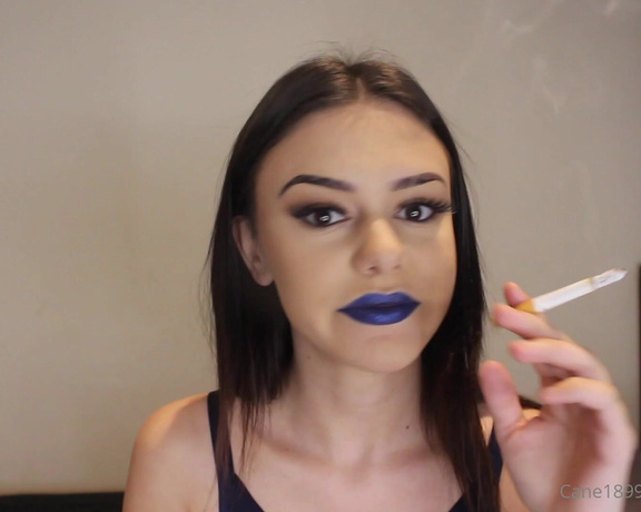 Miss Cane aka itsmisscane OnlyFans - Blue lippy cigarette!