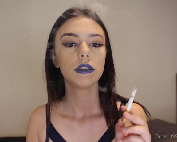 Miss Cane aka itsmisscane OnlyFans - Blue lippy cigarette!