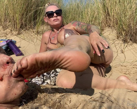 Mistress Ava Von Medisin aka avavonmedisin OnlyFans - Buried up to the neck in sand and made to eat from My sandy toes