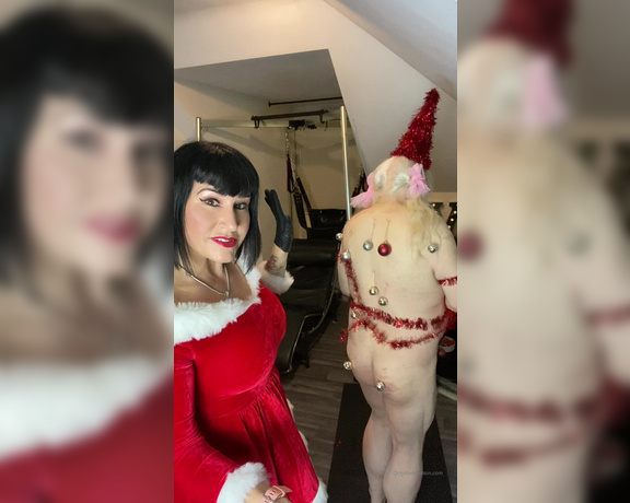 Mistress Ava Von Medisin aka avavonmedisin OnlyFans - #Ikinka #humanfurniture Xmas tree range Complete with baubles , bells ,tinsel and lights perfect edition