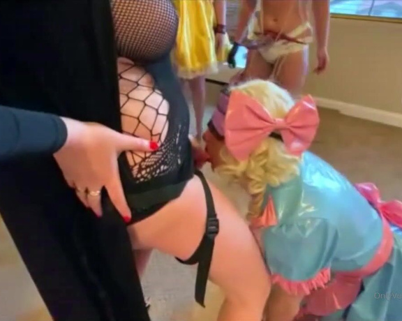 Mistress Ava Von Medisin aka avavonmedisin OnlyFans - Some #Kinky #Sissy exploits from My trip to California with the wonderful Ladies at Sissy Manor