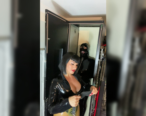 Mistress Ava Von Medisin aka avavonmedisin OnlyFans - All boxed up ! My sensory deprivation box is where My #gimp is placed until