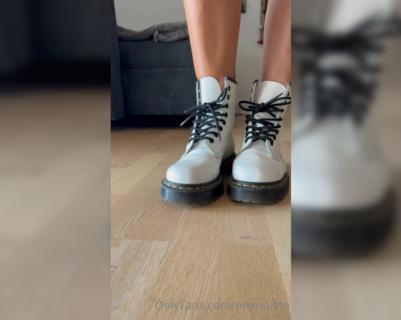 Emma Stn aka emmastn OnlyFans - Imagine Wearing these doc Martin boots the whole day without socks!!! My feet are soo sweaty