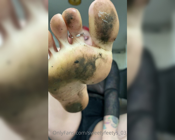 Sweetyfeetys_03 Onlyfans - Super dirty and muddy feet self worship with my new purple pedi 2