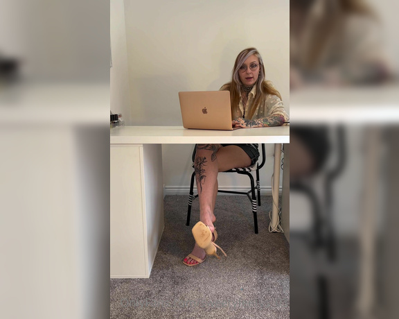 Sweetyfeetys_03 Onlyfans - Footboy Job interview  Swipe for the video! You really wanted this job , it would be a huge step 2