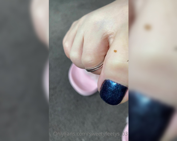 Sweetyfeetys_03 Onlyfans - Have a good close look at my new pedi ! How do you like it Loooots of closeups and toe wiggles 2