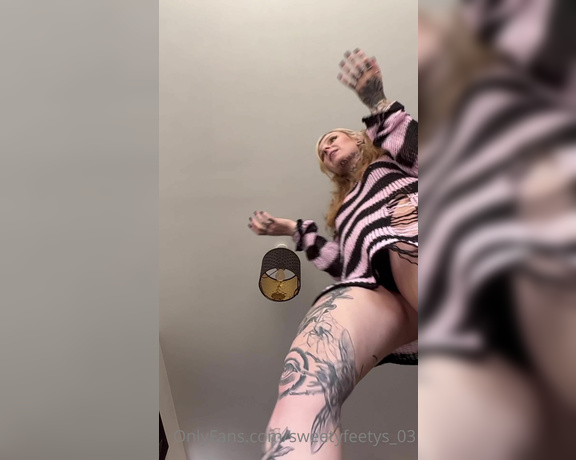 Sweetyfeetys_03 Onlyfans - Giantess POV! Feet and vore You’re so lucky this giantess noticed you ! And that she didn’t take