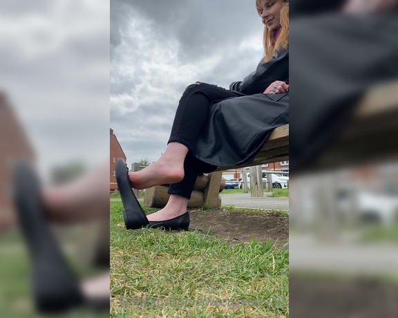 Sweetyfeetys_03 Onlyfans - Got new flats … which means a lot of shoeplaying and dangling ! Which is exactly what you love , esp