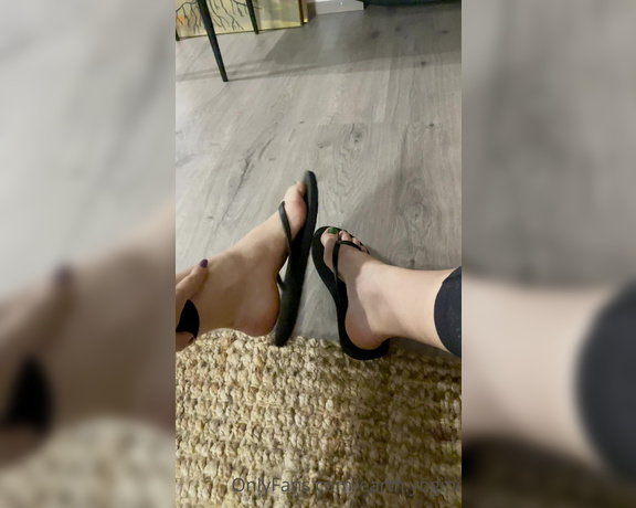 GoddessBast aka goddessbastet OnlyFans - Make love to my toes