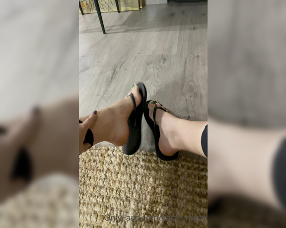 GoddessBast aka goddessbastet OnlyFans - Make love to my toes