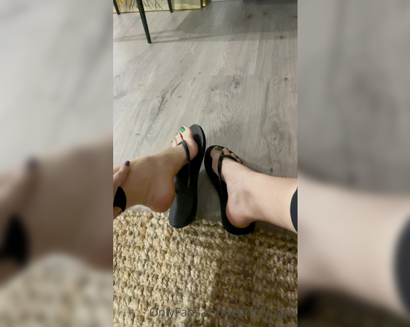 GoddessBast aka goddessbastet OnlyFans - Make love to my toes