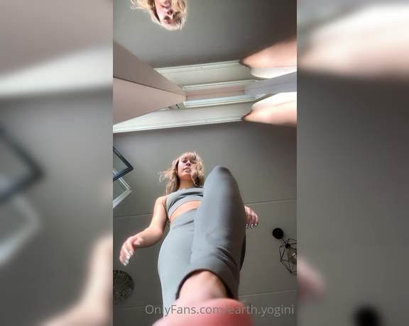 GoddessBast aka goddessbastet OnlyFans - Giantess POV roleplay