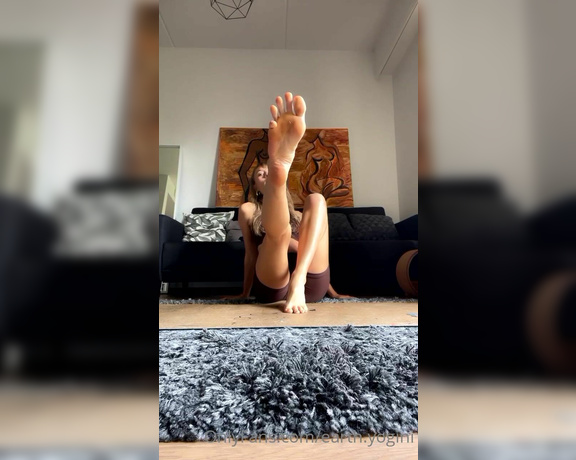 GoddessBast aka goddessbastet OnlyFans - Just me playing around Feet poses and yoga poses